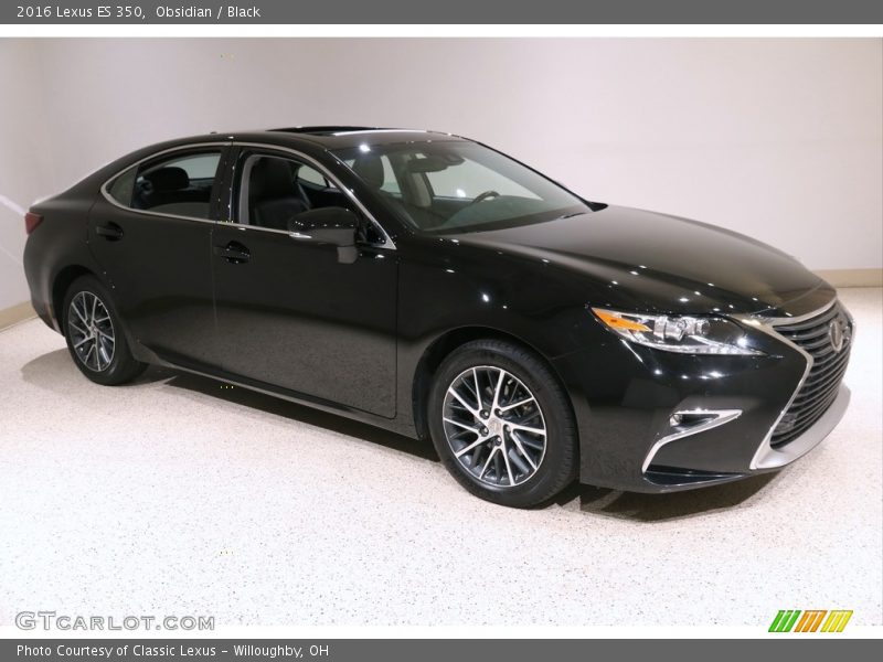 Front 3/4 View of 2016 ES 350