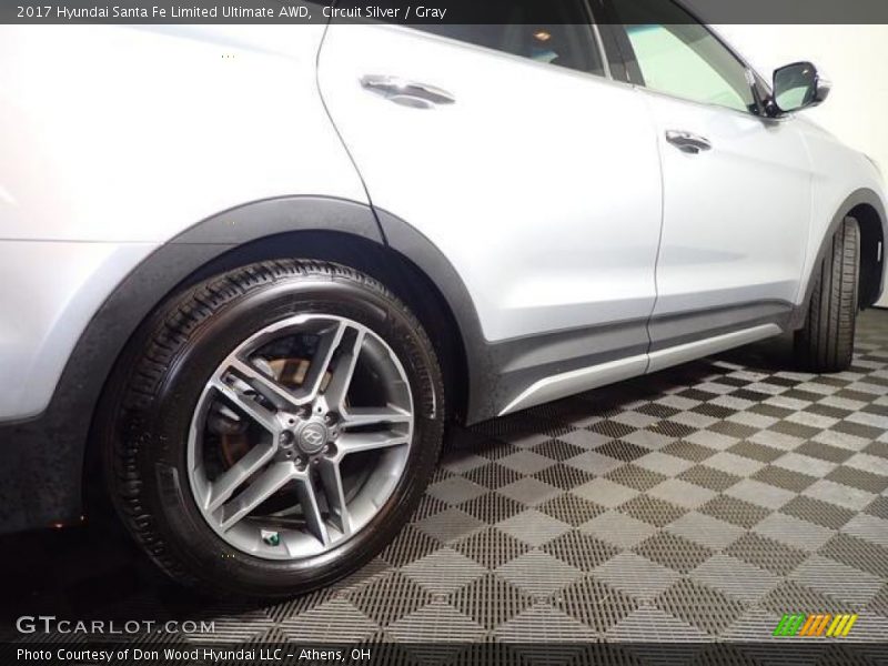 Circuit Silver / Gray 2017 Hyundai Santa Fe Limited Ultimate AWD