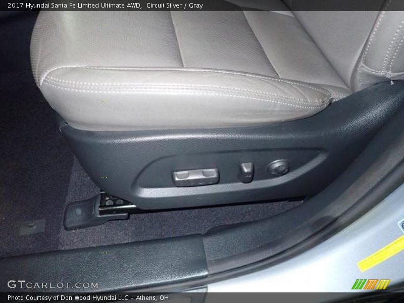 Circuit Silver / Gray 2017 Hyundai Santa Fe Limited Ultimate AWD