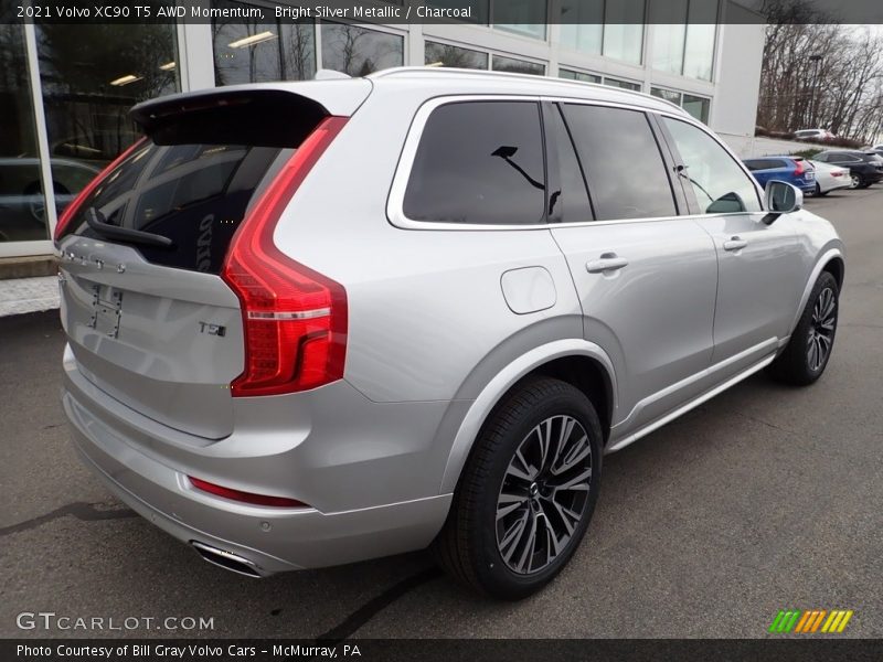 Bright Silver Metallic / Charcoal 2021 Volvo XC90 T5 AWD Momentum