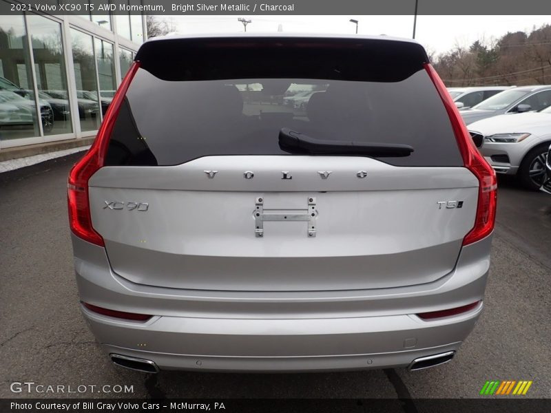 Bright Silver Metallic / Charcoal 2021 Volvo XC90 T5 AWD Momentum