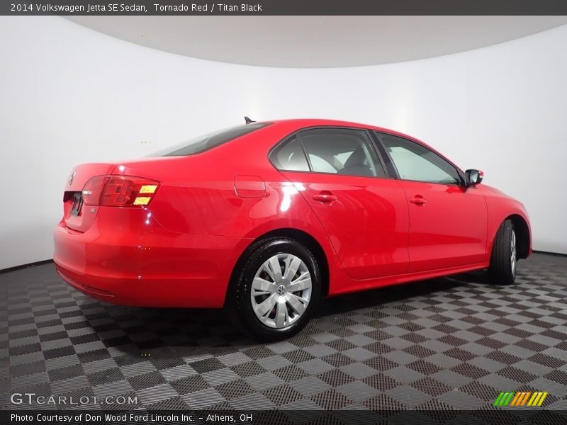 Tornado Red / Titan Black 2014 Volkswagen Jetta SE Sedan