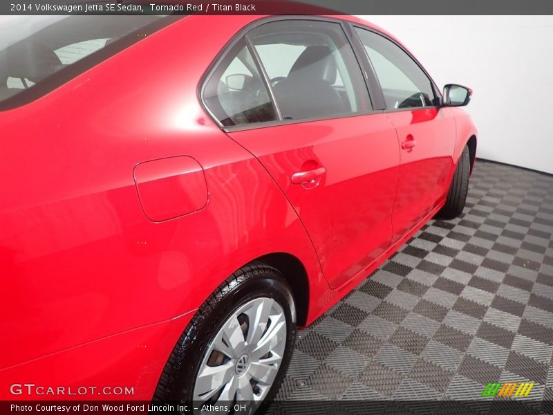 Tornado Red / Titan Black 2014 Volkswagen Jetta SE Sedan