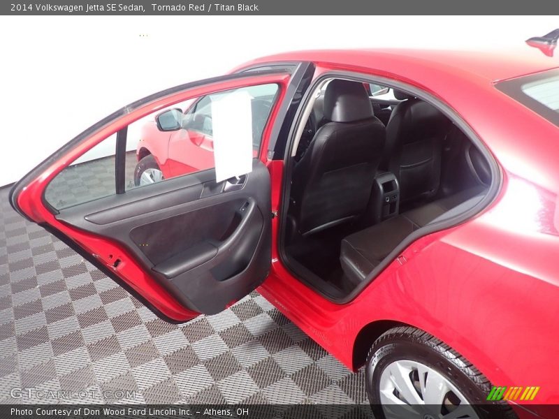 Tornado Red / Titan Black 2014 Volkswagen Jetta SE Sedan