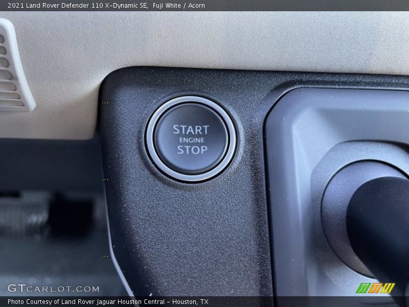 Controls of 2021 Defender 110 X-Dynamic SE