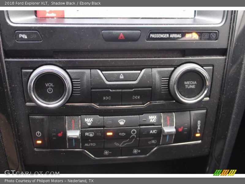 Shadow Black / Ebony Black 2018 Ford Explorer XLT