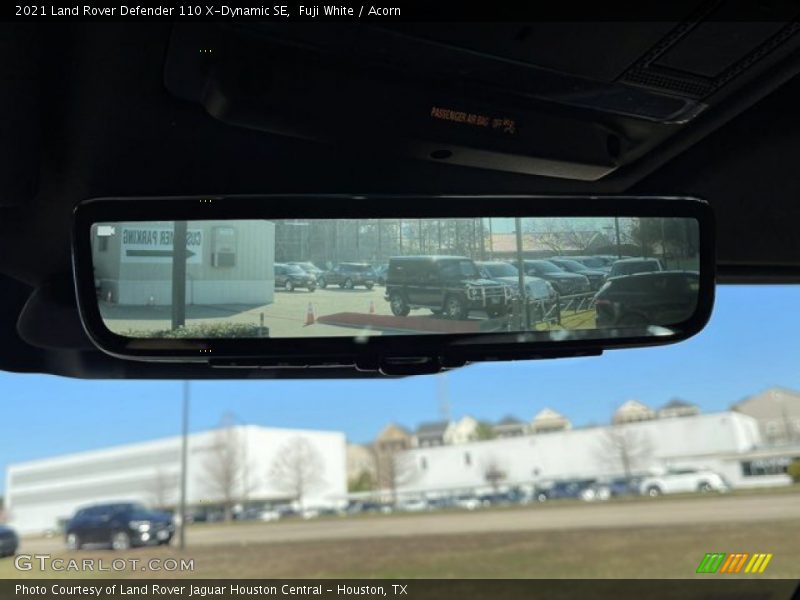Fuji White / Acorn 2021 Land Rover Defender 110 X-Dynamic SE
