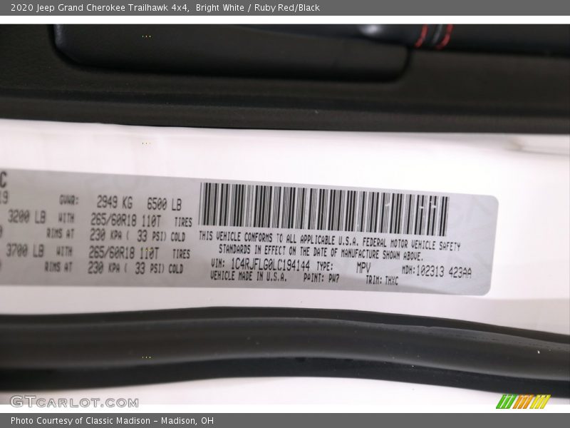 Bright White / Ruby Red/Black 2020 Jeep Grand Cherokee Trailhawk 4x4