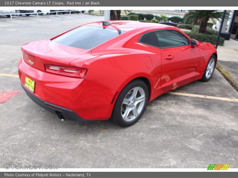 Red Hot / Jet Black 2017 Chevrolet Camaro LT Coupe