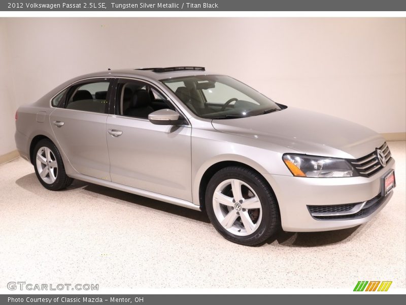 Tungsten Silver Metallic / Titan Black 2012 Volkswagen Passat 2.5L SE