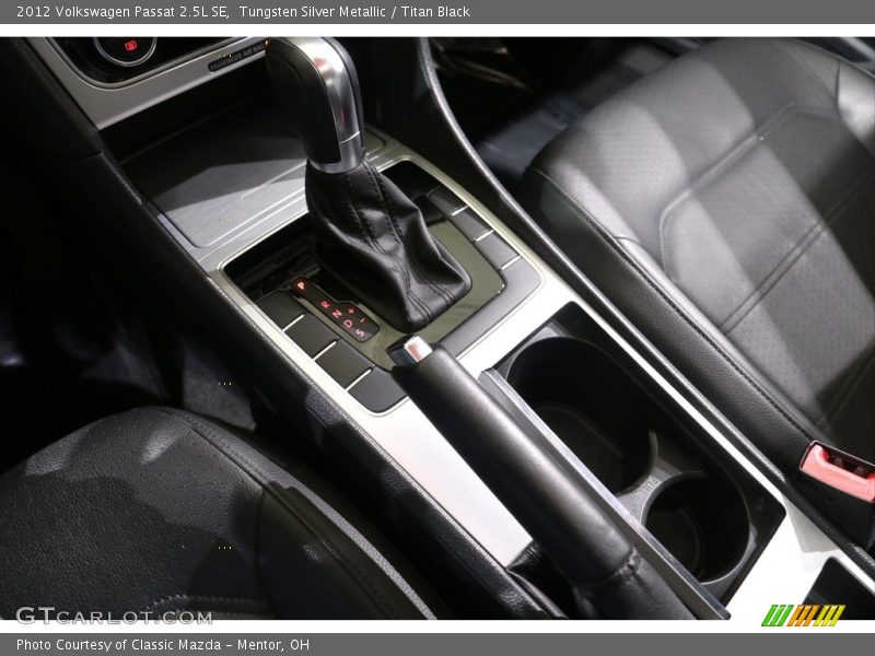 Tungsten Silver Metallic / Titan Black 2012 Volkswagen Passat 2.5L SE