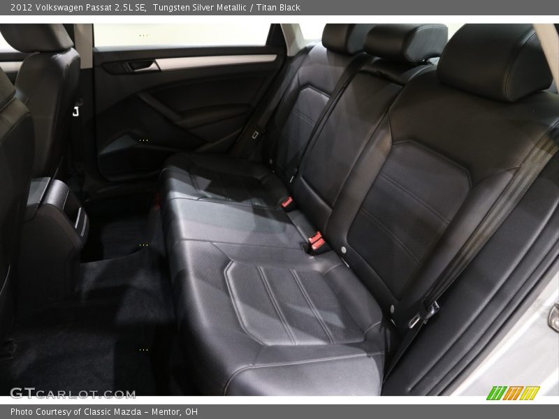 Tungsten Silver Metallic / Titan Black 2012 Volkswagen Passat 2.5L SE