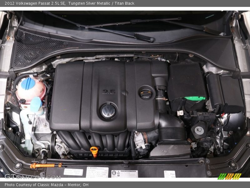 Tungsten Silver Metallic / Titan Black 2012 Volkswagen Passat 2.5L SE