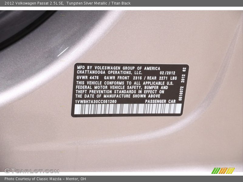 Tungsten Silver Metallic / Titan Black 2012 Volkswagen Passat 2.5L SE