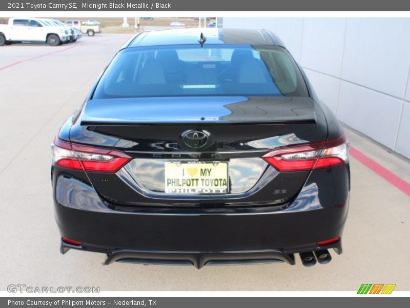 Midnight Black Metallic / Black 2021 Toyota Camry SE