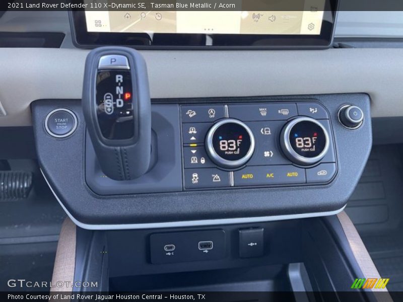 Controls of 2021 Defender 110 X-Dynamic SE