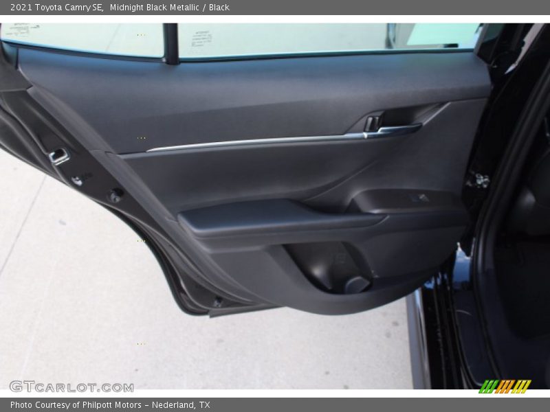 Midnight Black Metallic / Black 2021 Toyota Camry SE