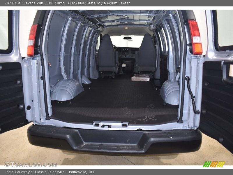 Quicksilver Metallic / Medium Pewter 2021 GMC Savana Van 2500 Cargo