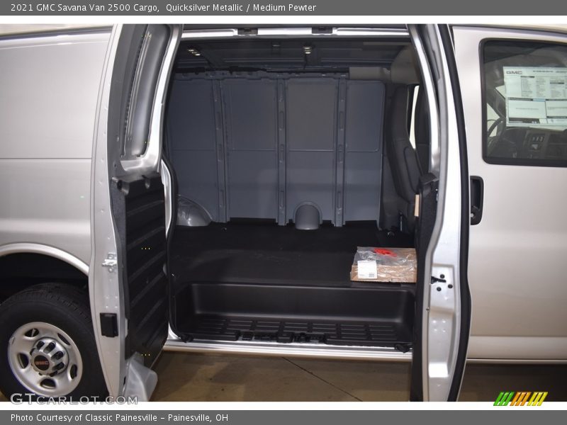 Quicksilver Metallic / Medium Pewter 2021 GMC Savana Van 2500 Cargo