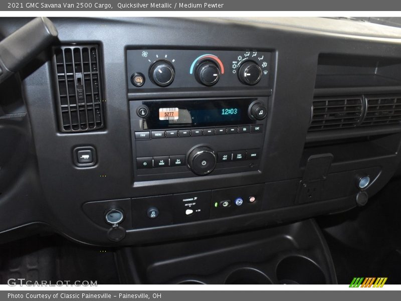 Quicksilver Metallic / Medium Pewter 2021 GMC Savana Van 2500 Cargo