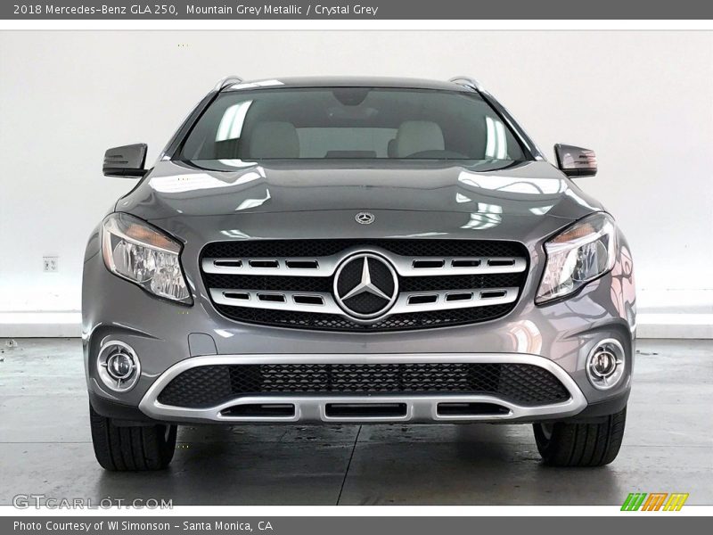 Mountain Grey Metallic / Crystal Grey 2018 Mercedes-Benz GLA 250