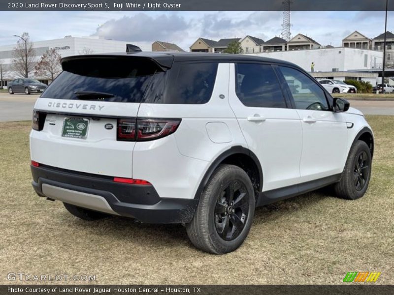 Fuji White / Light Oyster 2020 Land Rover Discovery Sport S