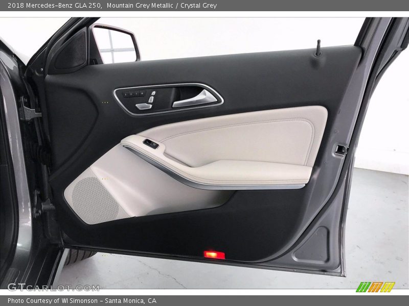 Mountain Grey Metallic / Crystal Grey 2018 Mercedes-Benz GLA 250