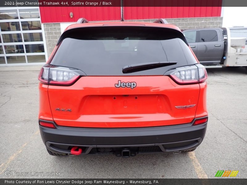 Spitfire Orange / Black 2021 Jeep Cherokee Traihawk 4x4
