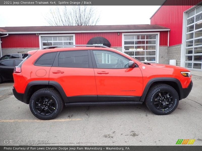 Spitfire Orange / Black 2021 Jeep Cherokee Traihawk 4x4