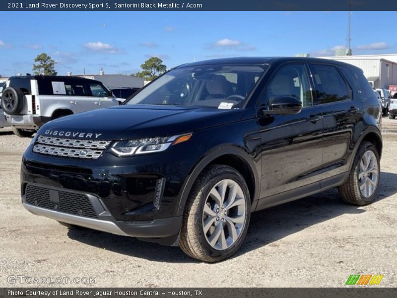 Front 3/4 View of 2021 Discovery Sport S