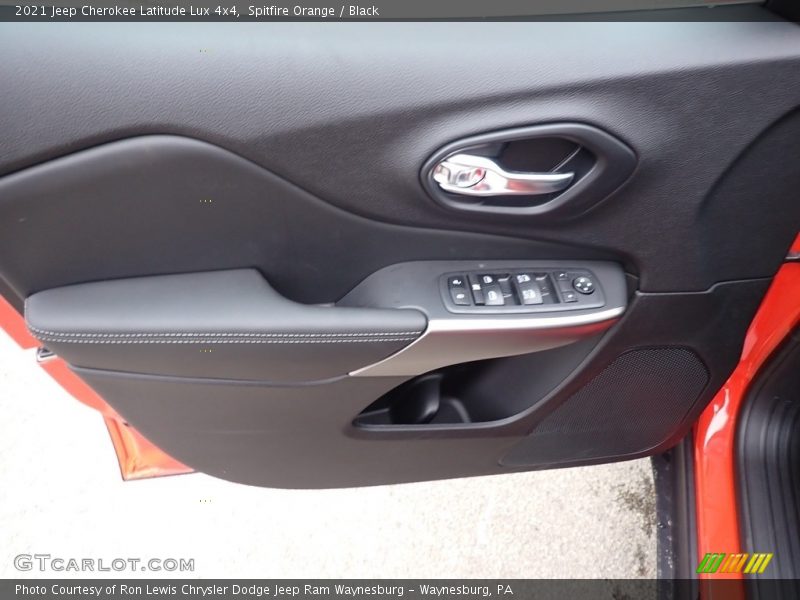 Spitfire Orange / Black 2021 Jeep Cherokee Latitude Lux 4x4