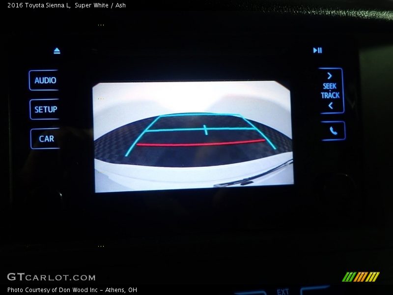 Super White / Ash 2016 Toyota Sienna L