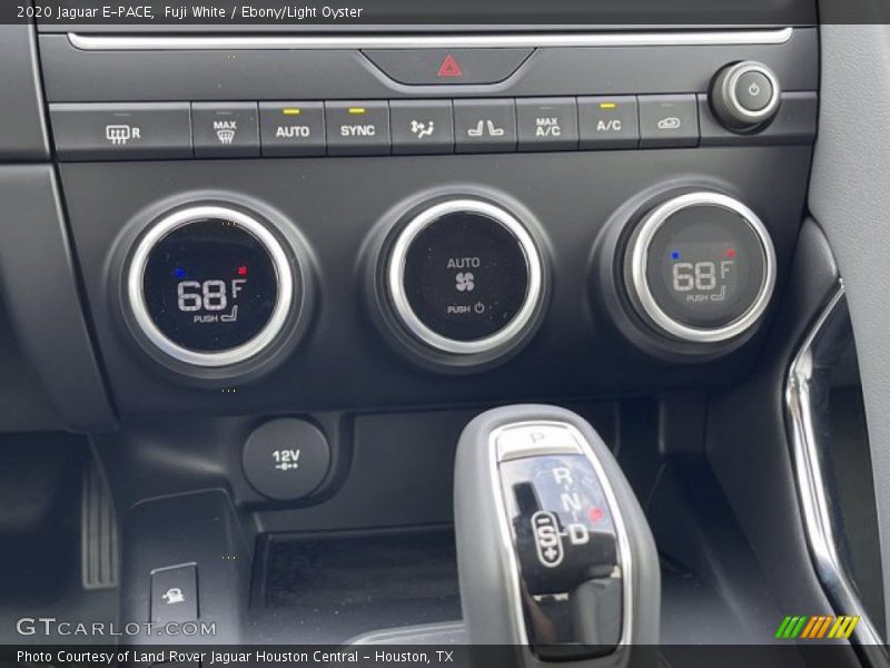 Fuji White / Ebony/Light Oyster 2020 Jaguar E-PACE