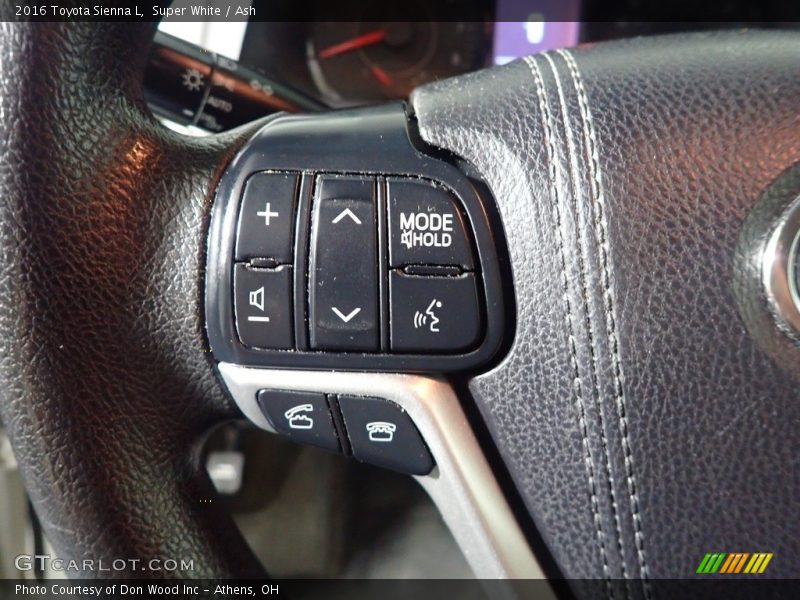 Super White / Ash 2016 Toyota Sienna L