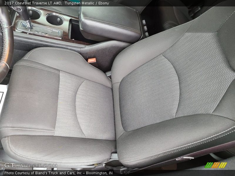 Tungsten Metallic / Ebony 2017 Chevrolet Traverse LT AWD