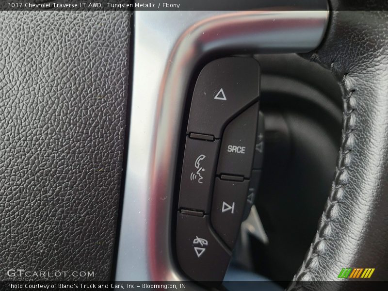 Tungsten Metallic / Ebony 2017 Chevrolet Traverse LT AWD