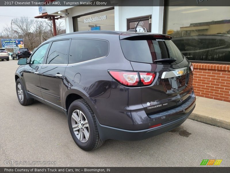 Tungsten Metallic / Ebony 2017 Chevrolet Traverse LT AWD