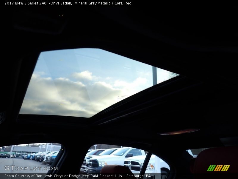 Sunroof of 2017 3 Series 340i xDrive Sedan