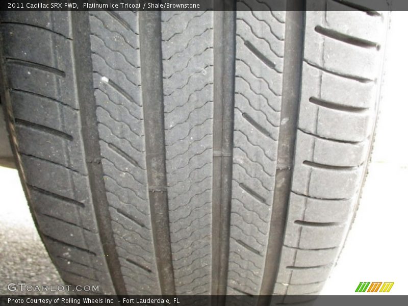 Platinum Ice Tricoat / Shale/Brownstone 2011 Cadillac SRX FWD