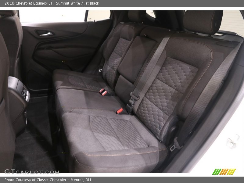 Summit White / Jet Black 2018 Chevrolet Equinox LT
