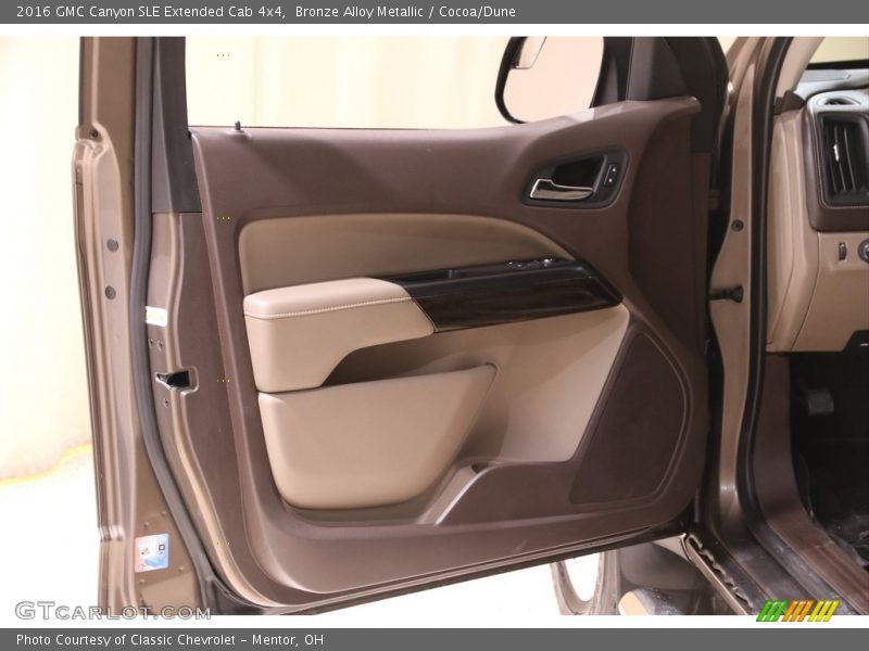 Bronze Alloy Metallic / Cocoa/Dune 2016 GMC Canyon SLE Extended Cab 4x4