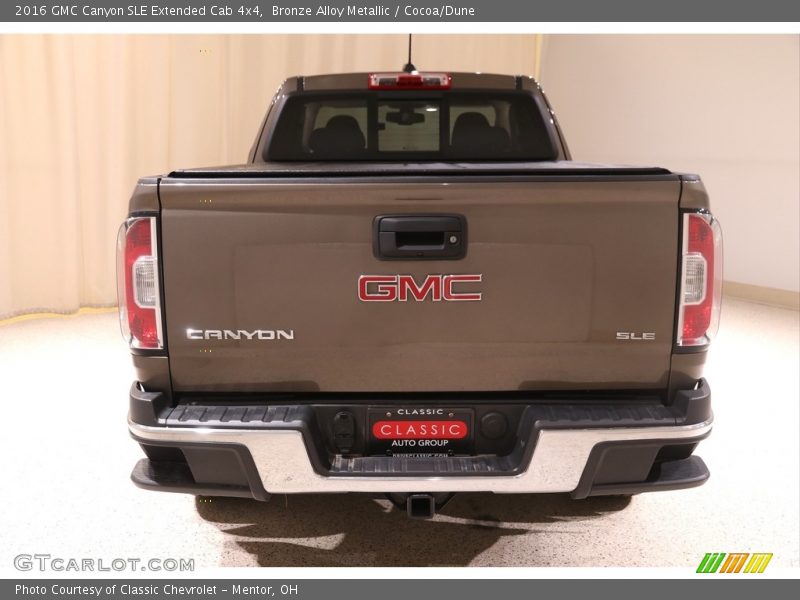 Bronze Alloy Metallic / Cocoa/Dune 2016 GMC Canyon SLE Extended Cab 4x4