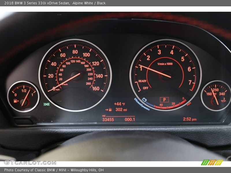 Alpine White / Black 2018 BMW 3 Series 330i xDrive Sedan