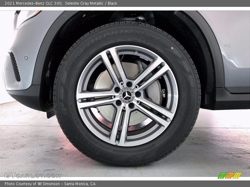 Selenite Gray Metallic / Black 2021 Mercedes-Benz GLC 300