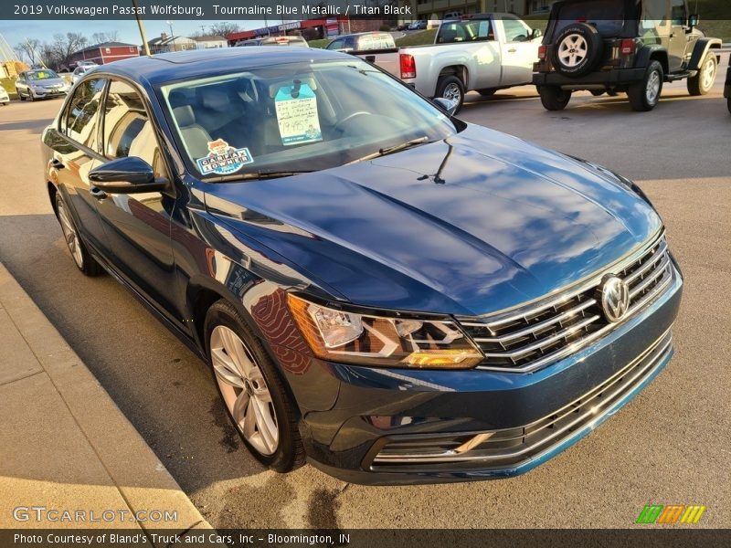 Tourmaline Blue Metallic / Titan Black 2019 Volkswagen Passat Wolfsburg