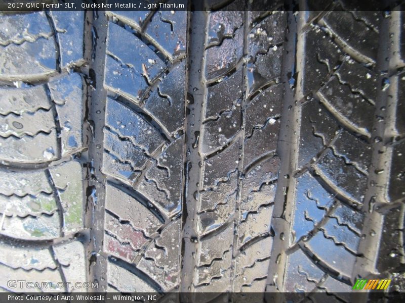 Quicksilver Metallic / Light Titanium 2017 GMC Terrain SLT