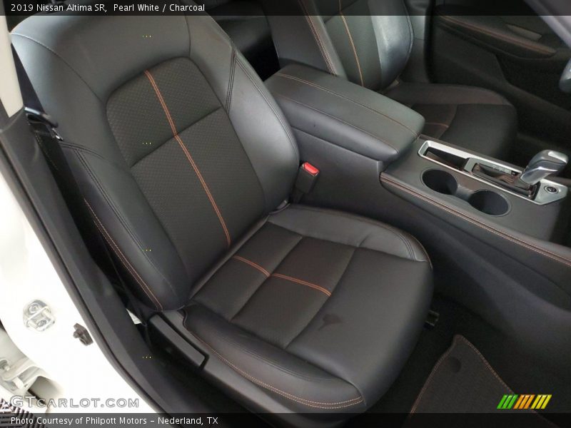 Pearl White / Charcoal 2019 Nissan Altima SR