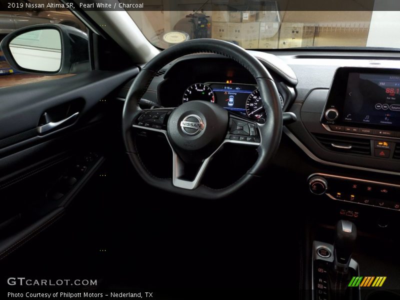 Pearl White / Charcoal 2019 Nissan Altima SR