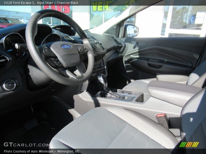 Ingot Silver / Charcoal Black 2018 Ford Escape S