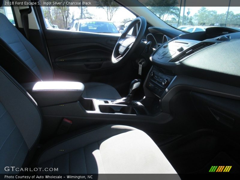 Ingot Silver / Charcoal Black 2018 Ford Escape S